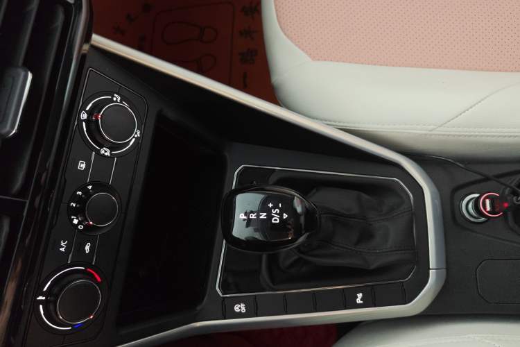 Used Volkswagen Polo 2019 Plus 1.5L Automatic Colorful Technology Edition Gear Lever