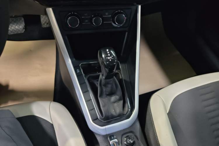Used Volkswagen Polo 2019 Plus 1.5L Automatic Colorful Technology Edition Gear Lever