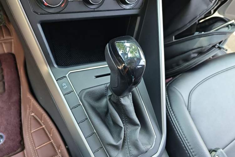 Used Volkswagen Polo 2019 Plus 1.5L Automatic Panoramic Enjoyment Edition Gear Lever