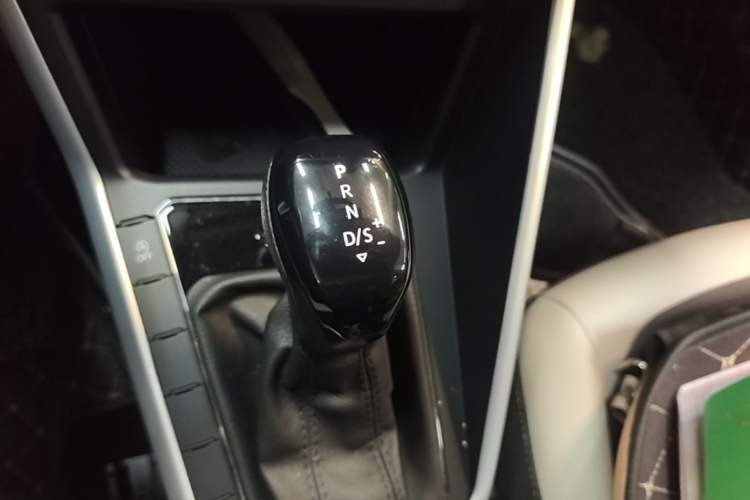 Used Volkswagen Polo 2019 Plus 1.5L Automatic Colorful Technology Edition Gear Lever