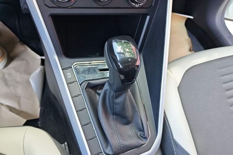 Used Volkswagen Polo 2019 Plus 1.5L Automatic Colorful Technology Edition Gear Lever