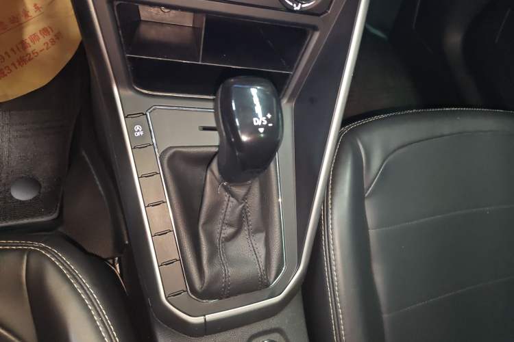 Used Volkswagen Polo 2019 Plus 1.5L Automatic Panoramic Enjoyment Edition Gear Lever