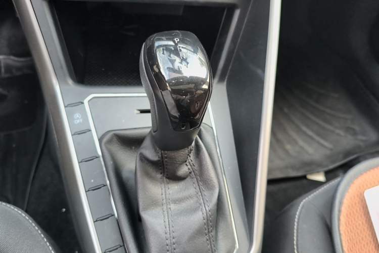 Used Volkswagen Polo 2019 Plus 1.5L Automatic Panoramic Enjoyment Edition Gear Lever