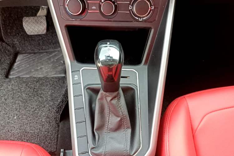 Used Volkswagen Polo 2019 Plus 1.5L Automatic Panoramic Enjoyment Edition Gear Lever