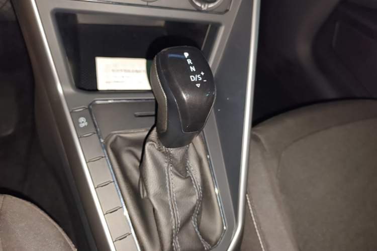 Used Volkswagen Polo 2019 Plus 1.5L Automatic Panoramic Enjoyment Edition Gear Lever