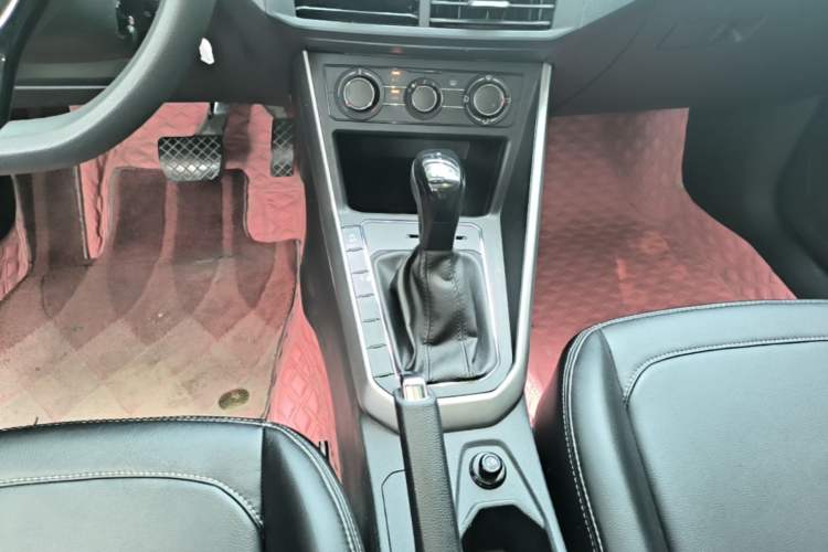 Used Volkswagen Polo 2019 Plus 1.5L Automatic Panoramic Enjoyment Edition Gear Lever