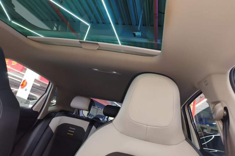 Used Volkswagen Polo 2019 Plus 1.5L Automatic Colorful Technology Edition Headliner