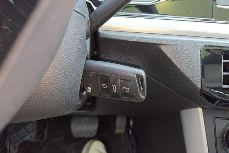 Used Volkswagen Polo 2019 Plus 1.5L Automatic Colorful Technology Edition Interior 1