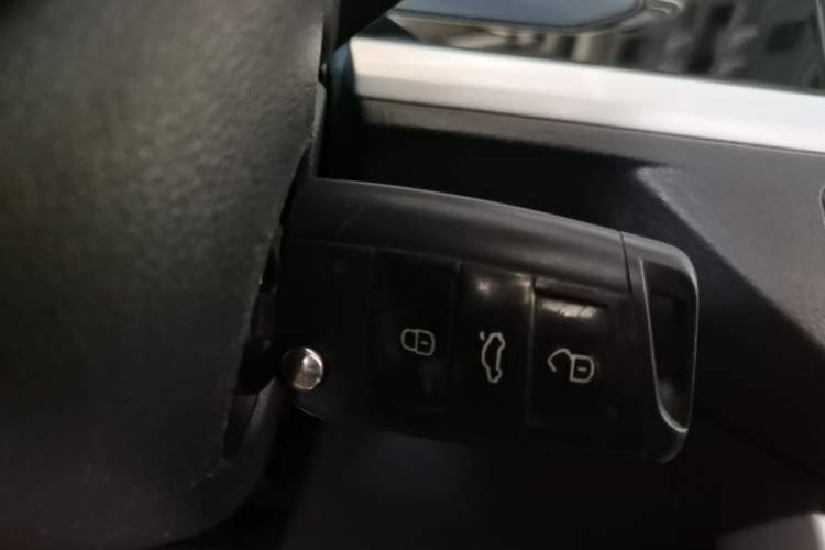 Used Volkswagen Polo 2019 Plus 1.5L Automatic Colorful Technology Edition Interior 1