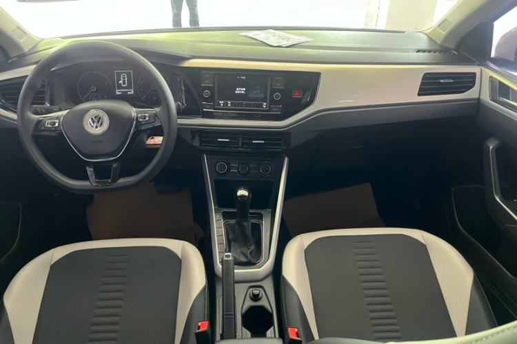 Used Volkswagen Polo 2019 Plus 1.5L Automatic Colorful Technology Edition Interior 1