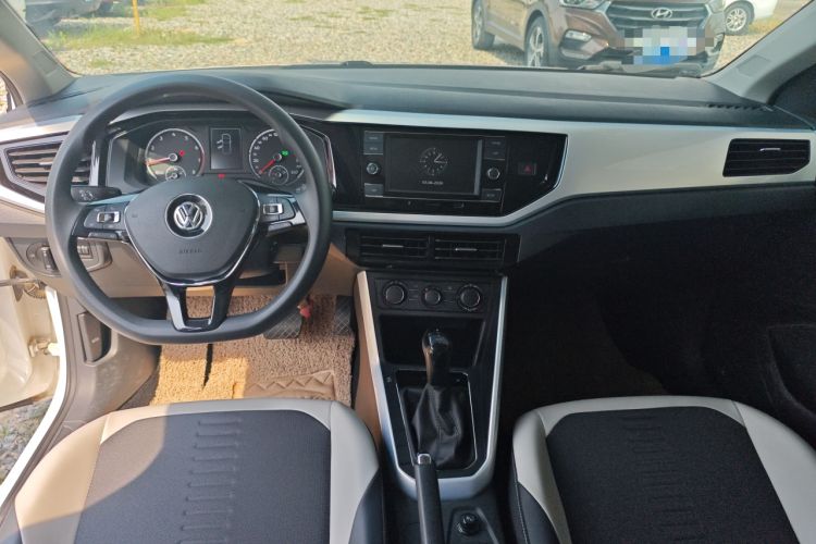 Used Volkswagen Polo 2019 Plus 1.5L Automatic Colorful Technology Edition Interior 2