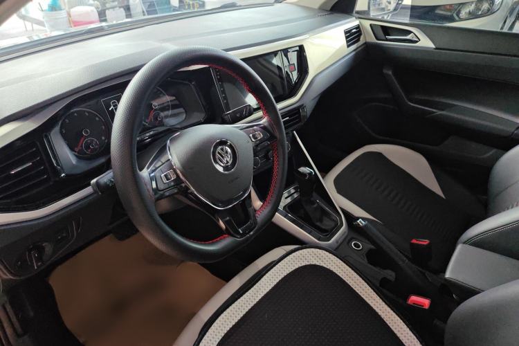 Used Volkswagen Polo 2019 Plus 1.5L Automatic Colorful Technology Edition Interior 2