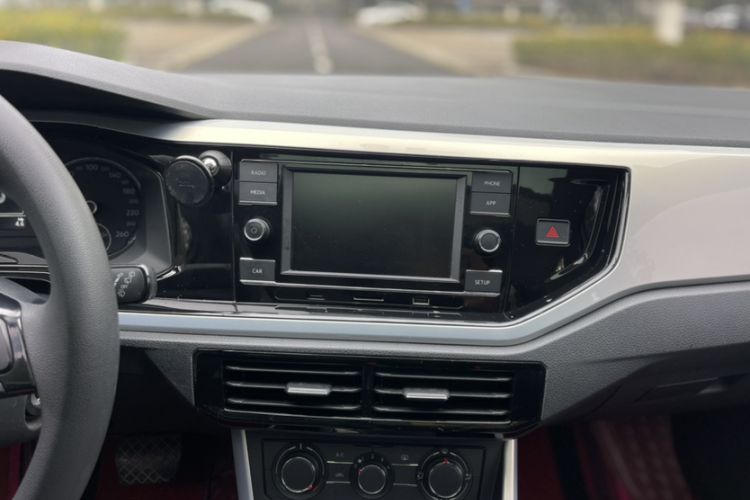 Used Volkswagen Polo 2019 Plus 1.5L Automatic Colorful Technology Edition Interior 3