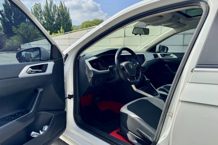 Used Volkswagen Polo 2019 Plus 1.5L Automatic Colorful Technology Edition Interior 4