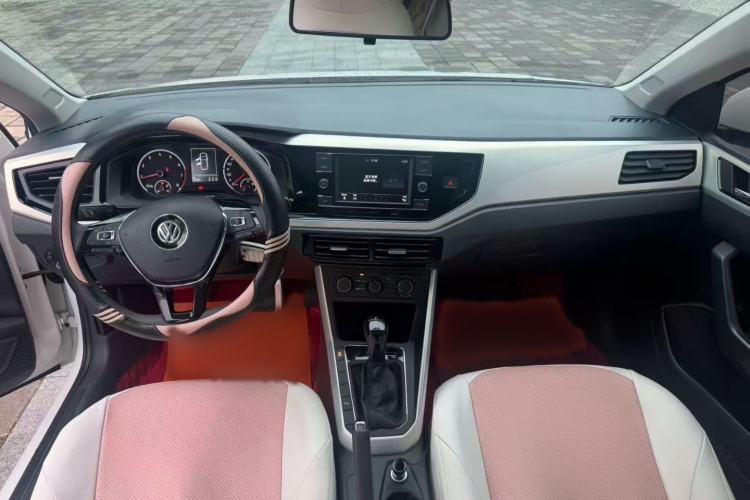 Used Volkswagen Polo 2019 Plus 1.5L Automatic Colorful Technology Edition Interior 4