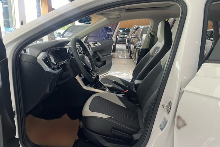 Used Volkswagen Polo 2019 Plus 1.5L Automatic Colorful Technology Edition Interior 5