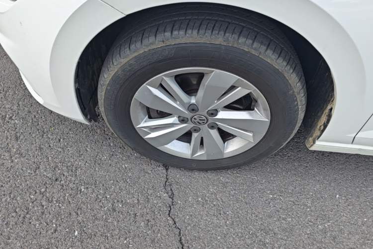 Used Volkswagen Polo 2019 Plus 1.5L Automatic Panoramic Enjoyment Edition Left Front Wheel Hub