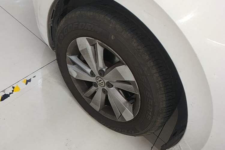Used Volkswagen Polo 2019 Plus 1.5L Automatic Panoramic Enjoyment Edition Left Front Wheel Hub