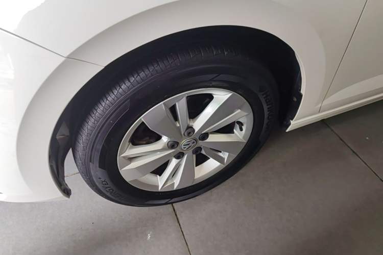 Used Volkswagen Polo 2019 Plus 1.5L Automatic Panoramic Enjoyment Edition Left Front Wheel Hub