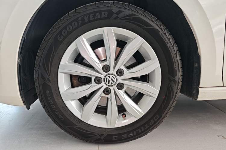 Used Volkswagen Polo 2019 Plus 1.5L Automatic Colorful Technology Edition Left Front Wheel Hub