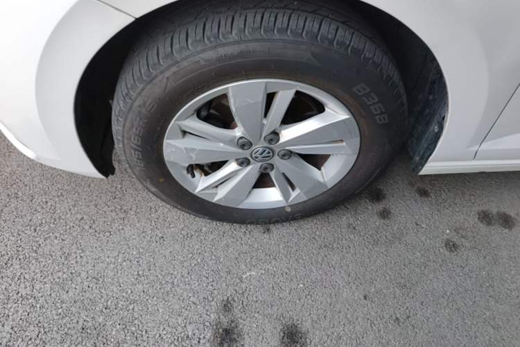 Used Volkswagen Polo 2019 Plus 1.5L Automatic Panoramic Enjoyment Edition Left Front Wheel Hub