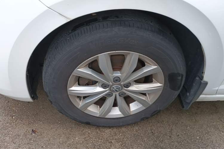 Used Volkswagen Polo 2019 Plus 1.5L Automatic Colorful Technology Edition Left Front Wheel Hub