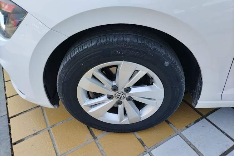 Used Volkswagen Polo 2019 Plus 1.5L Automatic Panoramic Enjoyment Edition Left Front Wheel Hub