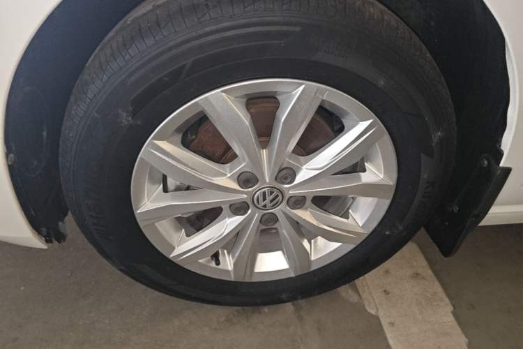 Used Volkswagen Polo 2019 Plus 1.5L Automatic Panoramic Enjoyment Edition Left Front Wheel Hub