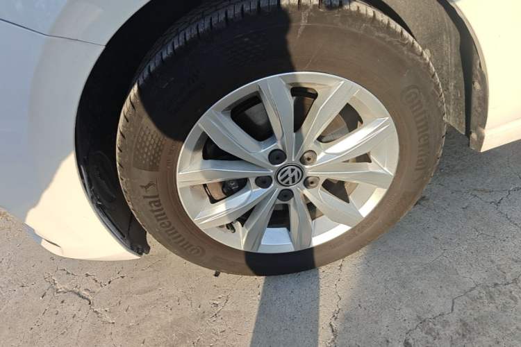 Used Volkswagen Polo 2019 Plus 1.5L Automatic Colorful Technology Edition Left Front Wheel Hub