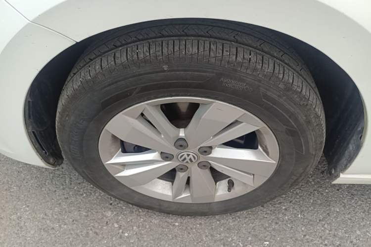 Used Volkswagen Polo 2019 Plus 1.5L Automatic Panoramic Enjoyment Edition Left Front Wheel Hub