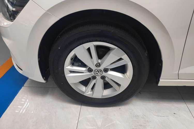 Used Volkswagen Polo 2019 Plus 1.5L Automatic Panoramic Enjoyment Edition Left Front Wheel Hub