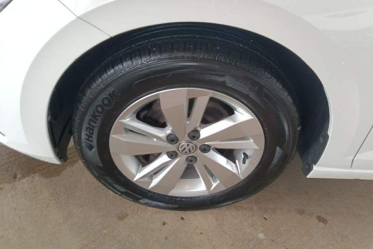 Used Volkswagen Polo 2019 Plus 1.5L Automatic Panoramic Enjoyment Edition Left Front Wheel Hub