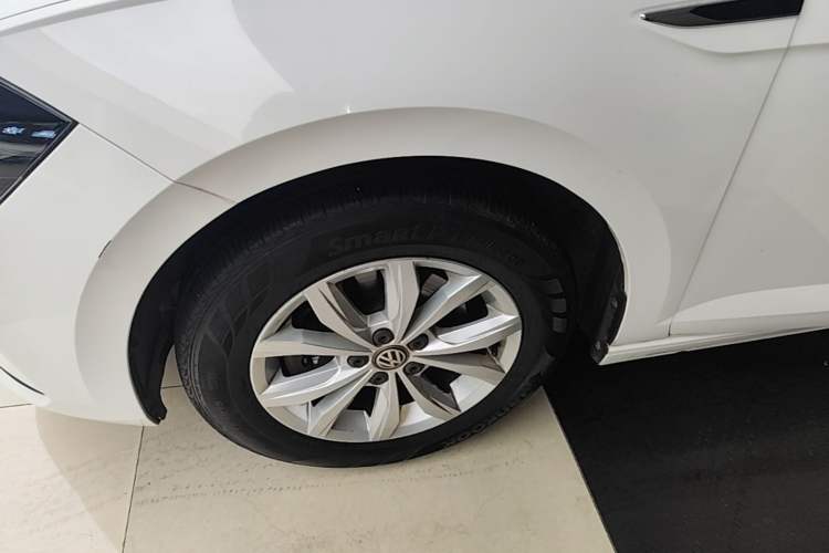 Used Volkswagen Polo 2019 Plus 1.5L Automatic Colorful Technology Edition Left Front Wheel Hub