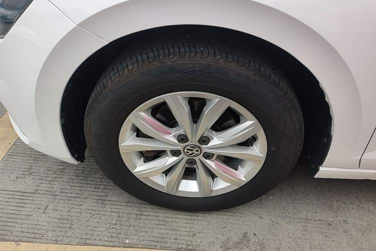 Used Volkswagen Polo 2019 Plus 1.5L Automatic Colorful Technology Edition Left Front Wheel Hub