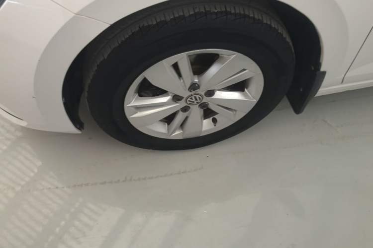 Used Volkswagen Polo 2019 Plus 1.5L Automatic Panoramic Enjoyment Edition Left Front Wheel Hub