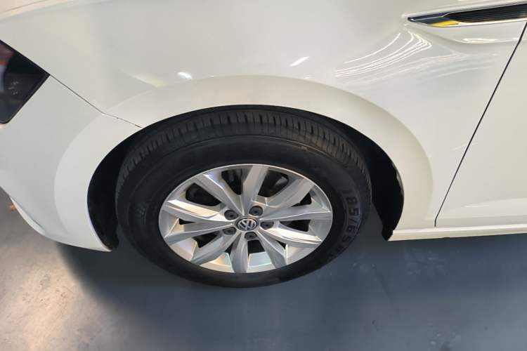 Used Volkswagen Polo 2019 Plus 1.5L Automatic Colorful Technology Edition Left Front Wheel Hub