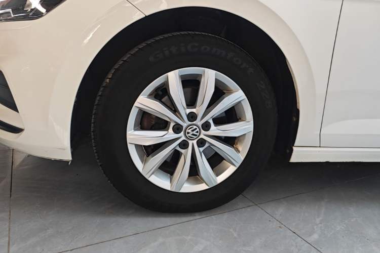 Used Volkswagen Polo 2019 Plus 1.5L Automatic Colorful Technology Edition Left Front Wheel Hub