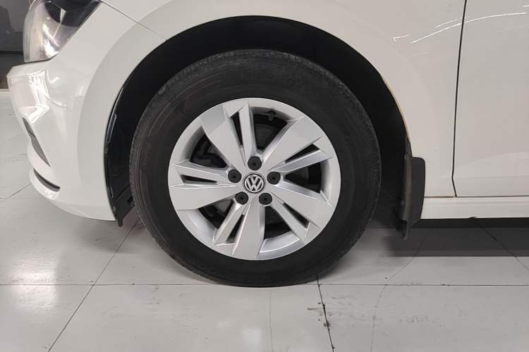 Used Volkswagen Polo 2019 Plus 1.5L Automatic Panoramic Enjoyment Edition Left Front Wheel Hub