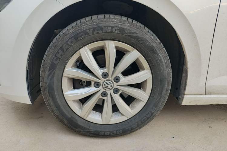 Used Volkswagen Polo 2019 Plus 1.5L Automatic Colorful Technology Edition Left Front Wheel Hub