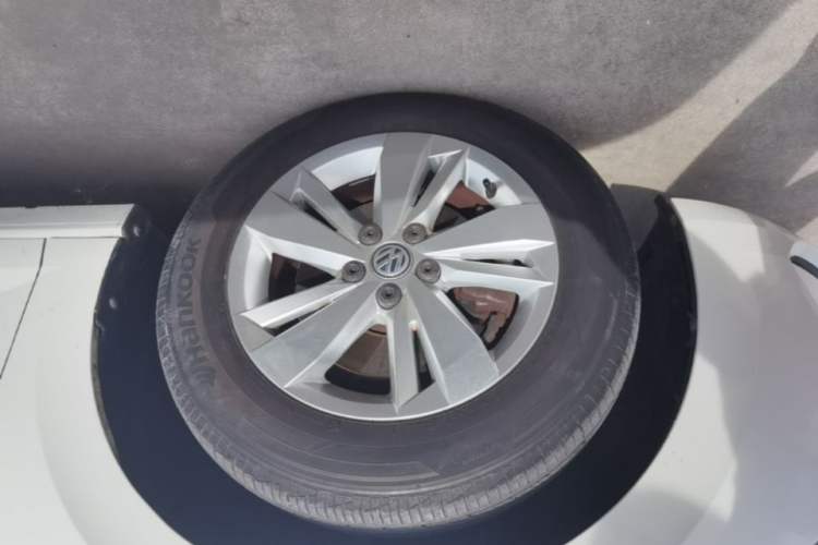 Used Volkswagen Polo 2019 Plus 1.5L Automatic Panoramic Enjoyment Edition Left Front Wheel Hub