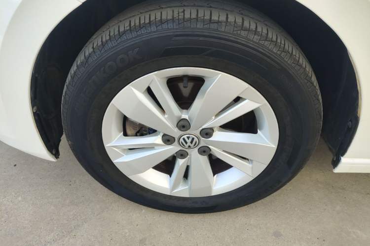 Used Volkswagen Polo 2019 Plus 1.5L Automatic Panoramic Enjoyment Edition Left Front Wheel Hub
