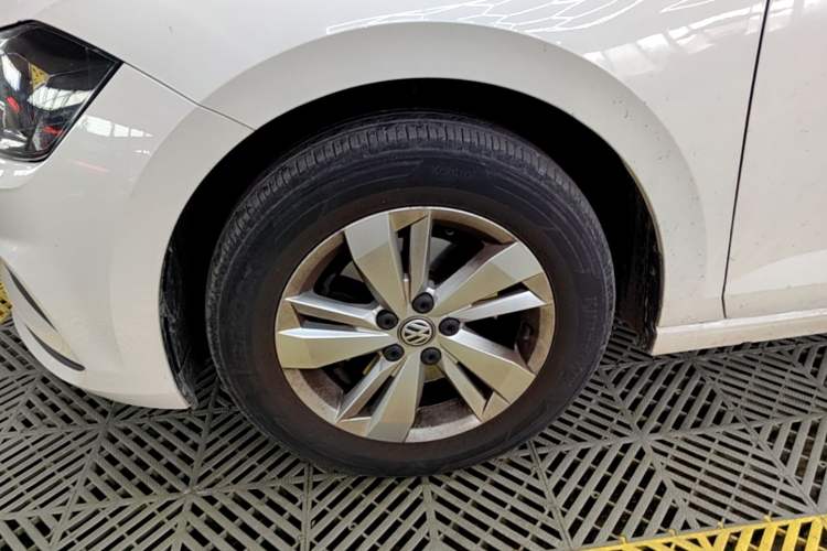 Used Volkswagen Polo 2019 Plus 1.5L Automatic Panoramic Enjoyment Edition Left Front Wheel Hub