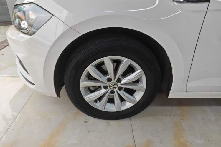 Used Volkswagen Polo 2019 Plus 1.5L Automatic Colorful Technology Edition Left Front Wheel Hub