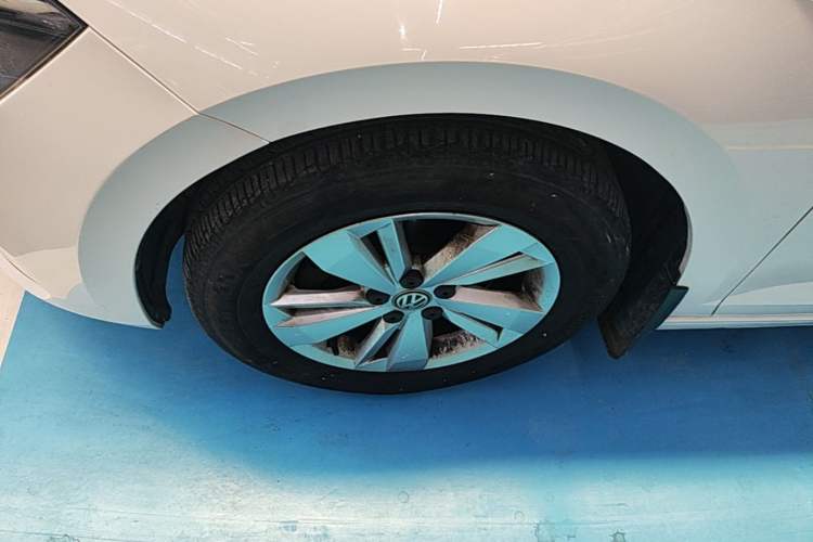 Used Volkswagen Polo 2019 Plus 1.5L Automatic Panoramic Enjoyment Edition Left Front Wheel Hub