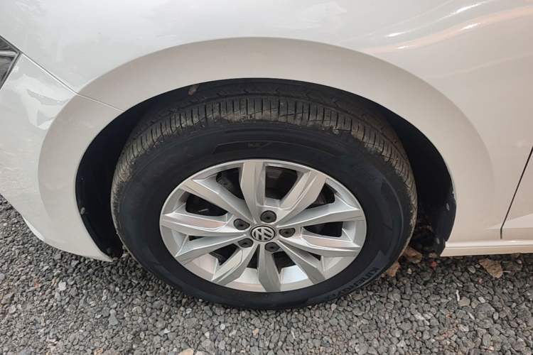 Used Volkswagen Polo 2019 Plus 1.5L Automatic Colorful Technology Edition Left Front Wheel Hub
