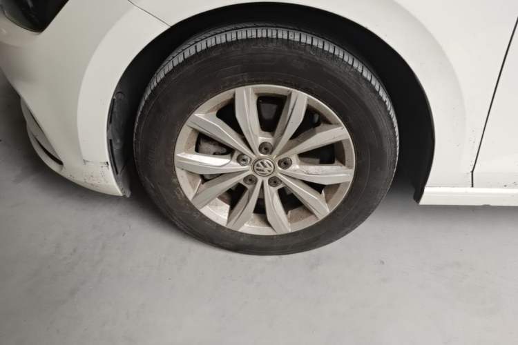 Used Volkswagen Polo 2019 Plus 1.5L Automatic Colorful Technology Edition Left Front Wheel Hub
