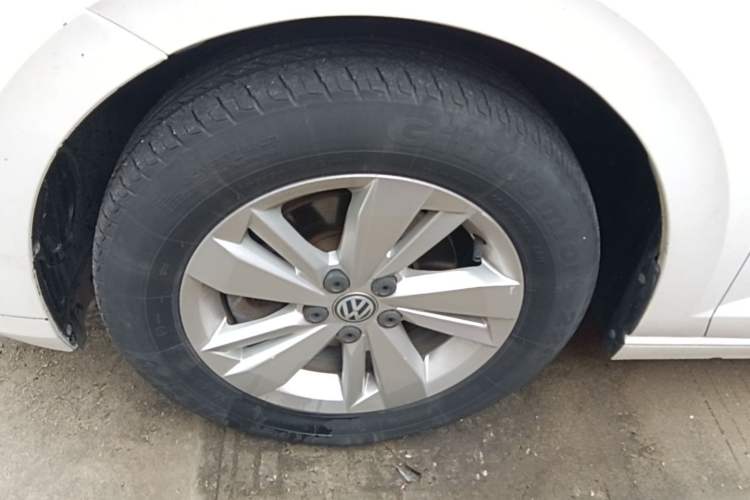 Used Volkswagen Polo 2019 Plus 1.5L Automatic Panoramic Enjoyment Edition Left Front Wheel Hub