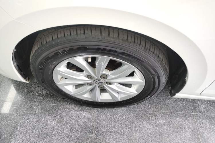 Used Volkswagen Polo 2019 Plus 1.5L Automatic Colorful Technology Edition Left Front Wheel Hub