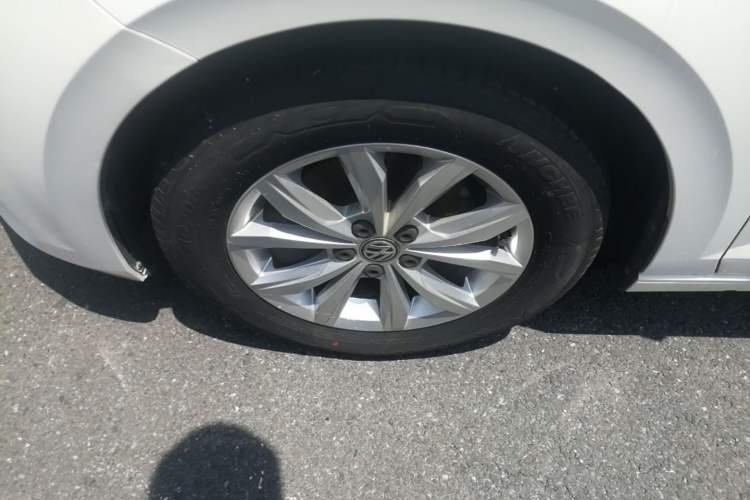 Used Volkswagen Polo 2019 Plus 1.5L Automatic Colorful Technology Edition Left Front Wheel Hub