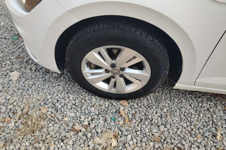 Used Volkswagen Polo 2019 Plus 1.5L Automatic Panoramic Enjoyment Edition Left Front Wheel Hub